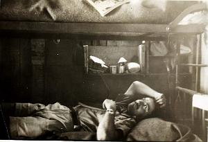 9 EME HUSSARDS  A CRAMPEL -------- (8)